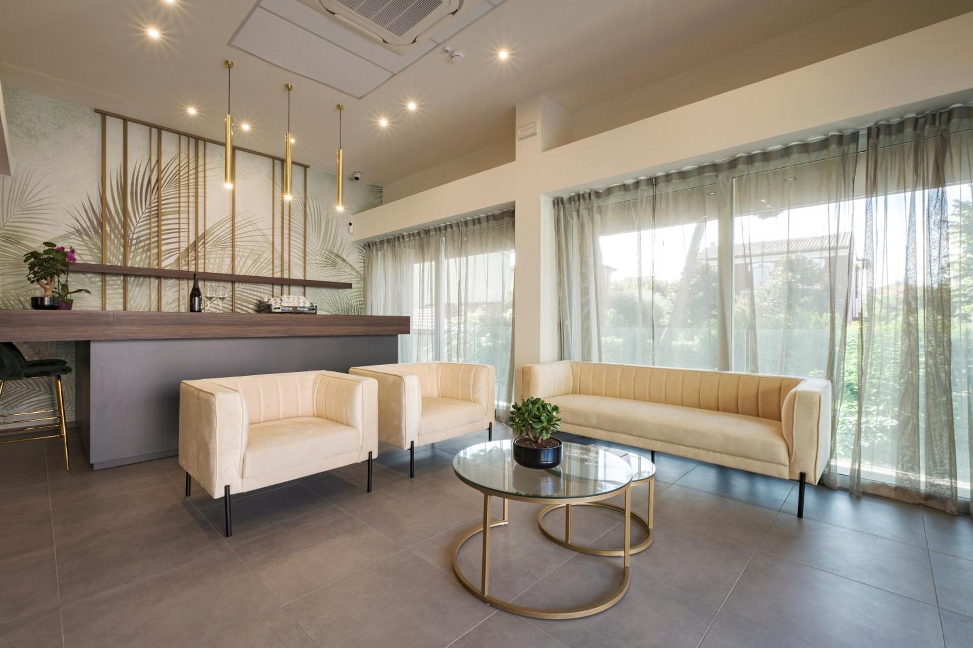 Residence Goldoni6 Suite Apartment Римини Экстерьер фото